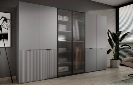 Kleiderschrank Sandbox 101 cm grau eleganter und funktioneller Schrank mit Glasfronten ein Möbelstück aus der modularen Schrankkollektion geriffeltes Glas