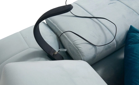 Ecksofa mit Schlaffunktion Rava VI hellbeige links praktisches und modernes Ecksofa mit einer Multifunktionslampe ausgestattet