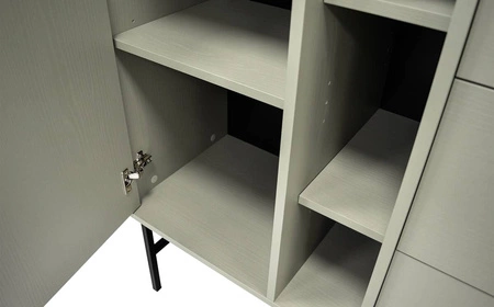 Kommode Kioto I 158 cm Eukalyptus modernes Design dezente Griffe einfache Form mit Metall bereichert schwarze Elemente