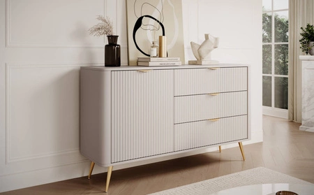 Lante Schubladenkommode 138 cm beige elegante abgerundete Kommode auf einem Metallsockel gestützt stilvolle Griffe