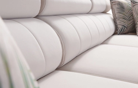 Ecksofa mit Schlaffunktion Savona grau / weiß links elegantes Ecksofa mit verstellbaren Kopfstützen Ziernähte