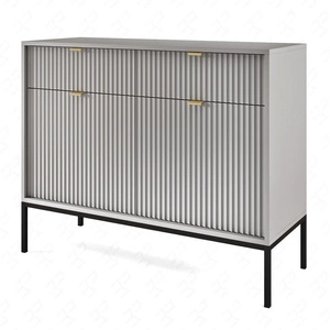 Lovro 104 cm Schubladenkommode grau modernes Design wird die Liebhaber von markanten Interieurs begeistern