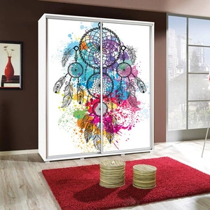 Artistino 155 cm Schiebeschrank mit Traumfänger-Grafik Der Korpus des Schranks in Weiß besteht aus 22 mm starker Platte