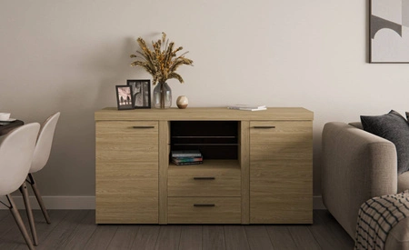 Kommode mit Schubladen Rene 156 cm Eiche geölt elegant und vielseitig Kommode Stil für Wohnzimmer geschmackvolle schwarze Griffe