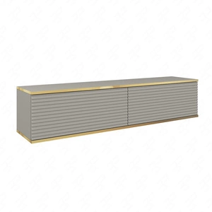 TV-Lowboard Luxury 135 cm Grau Begeistert Liebhaber eleganter Arrangements Korpus verziert mit einer goldenen Leiste stilvolle geriffelte Front