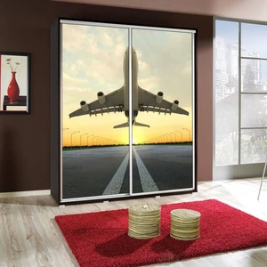 Artistino 155 cm Schiebeschrank mit Flugzeuggrafik wengefarbener Schrankkorpus aus 22 mm starker Platte