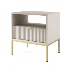 Lovro Nachttisch mit Schublade beige geschmackvolles geriffeltes Dekor idealer Schlafzimmerschrank goldenes Metallzubehör