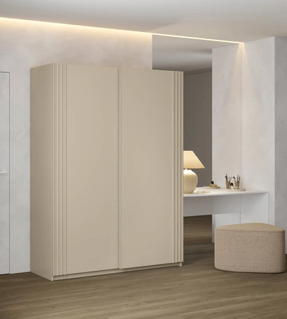 Schiebeschrank Niva 150 cm beige geräumiger Kleiderschrank mit Lamellen verziert ist perfekt für Räume jeder Größe