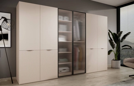 Kleiderschrank Sandbox 101 cm beige eleganter und funktioneller Schrank mit Glasfronten ein Möbelstück aus der modularen Schrankkollektion geriffeltes Glas