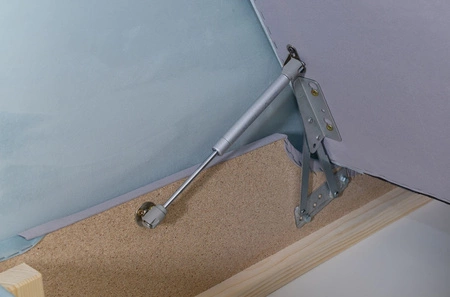 Rava Sessel blau praktischer und bequemer Sessel für das Wohnzimmer mit verstellbarer Kopfstütze und weicher Samtablage