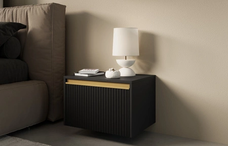 Imperial Nachttisch mit Schublade schwarz mit Hängeoption modischer Schlafzimmerschrank mit eleganter gefräster Front