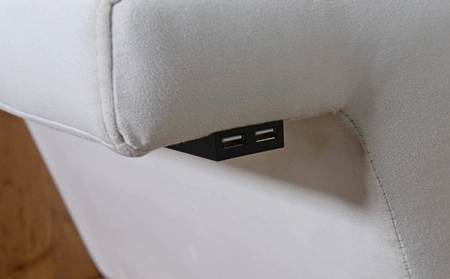 Ecksofa mit Schlaffunktion Bresso braun/weiß rechte Seite stilvolles Ecksofa mit praktischer Ablage in schwarz verstellbare Kopfstützen