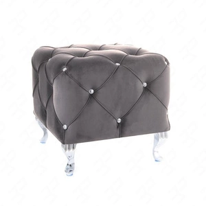 Hesta pouffe 50 cm grau ideal Fußstütze Stich und kratzfest Sitz pouffe gesteppte Elemente mit Kristallen