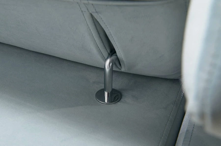 Ecksofa mit Schlaffunktion Rava hellbeige rechts Samt komfortables und funktionelles Ecksofa mit verstellbaren Kopfstützen