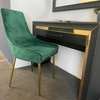 Mia gepolsterter Stuhl 48x57 cm grün moderner und funktioneller Metallstuhl mit goldenen Beinen