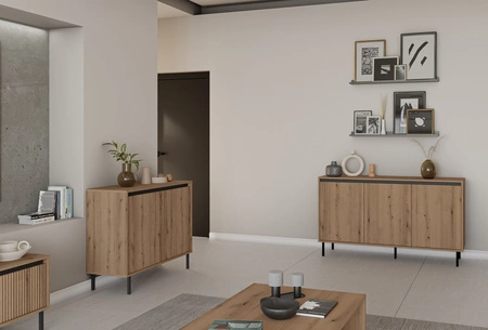 Osaka Kommode 149 cm Eiche evoke / schwarz minimalistisches Design perfekter Vorschlag für Wohnzimmer und Schlafzimmer Kommode geschmackvoll geriffelte Front