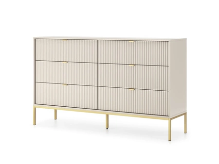 Lovro 154 cm beige Kommode modernes Design wird Liebhaber von ausdrucksstarken Interieurs geriffelte Fronten Gold-Accessoires begeistern