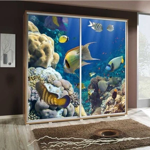 Artistino 205 cm Schiebeschrank mit Aquarium-Grafik Der Korpus des Schranks in Eiche Catania ist aus 22 mm starker Platte gefertigt