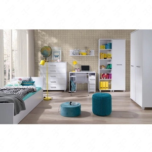 Maximus Möbelset in Weiß, ideal für ein Jugend- oder Kinderzimmer im trendigen Stil