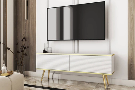 TV-Schrank Luxury 135 cm weiß elegantes Design stilvolle geriffelte Front Korpus mit goldenen Zierleisten goldenen Metallbeinen gekrönt