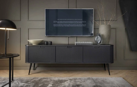 RTV Schrank Zoya 168 cm schwarz modernes Design Körper auf Metallbeinen geriffelte Front charakteristische ovale Form gesetzt