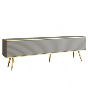 TV-Schrank Luxury 175 cm grau elegantes Design stilvolle geriffelte Front Korpus mit goldenen Zierleisten goldenen Metallbeinen gekrönt