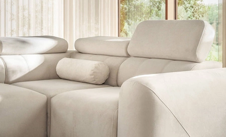 Ecksofa mit Schlaffunktion Cantare IV Lux Elfenbeinfarbenes links Sorgfältig verarbeitetes Ecksofa für das Wohnzimmer mit hochklappbarer Fußstütze