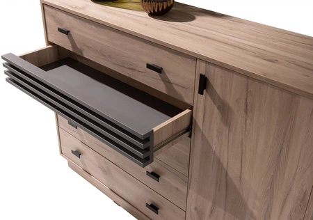 Kommode mit Schubladen Estan 135 cm Eiche estan hell / anthrazit modernes Möbeldesign hochwertige Verarbeitung Kommodenkante mit Spezialfurnier verarbeitet