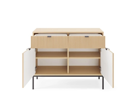 Möbelset Lovro Eiche Vicenza Designer Wohnwand dekorative geriffelte Fronten massiv auf einem Metallsockel gesetzt